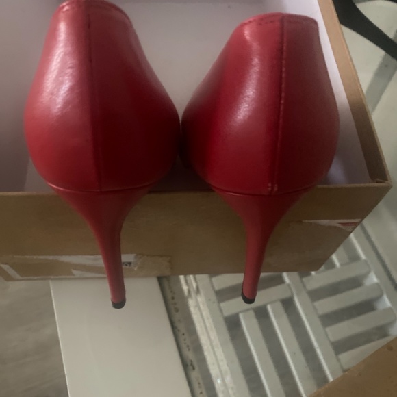 Christian  Louboutin